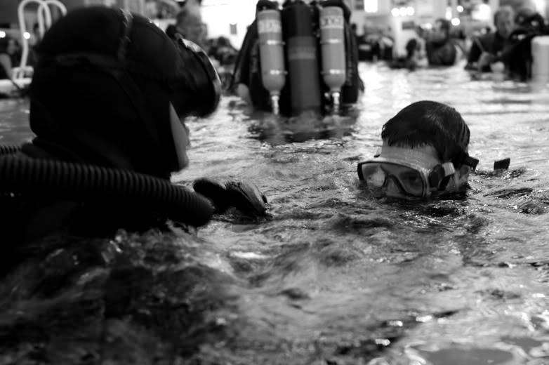 [Photos] salon de la plongée : essai du FROGS MDP_16jan2010_012