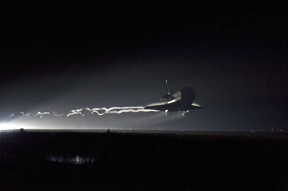 X-33 à bord de la navette Endeavour - mission STS-134 STS-134_June2011_002