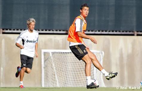 تدريبات اليوم تشهد عودة كاسادو ( تقرير+ صور )  Entrenamiento_tarde_del_da_14_de_Julio_en_UCLA2