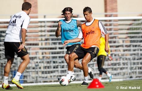 تدريبات اليوم تشهد عودة كاسادو ( تقرير+ صور )  Entrenamiento_tarde_del_da_14_de_Julio_en_UCLA3