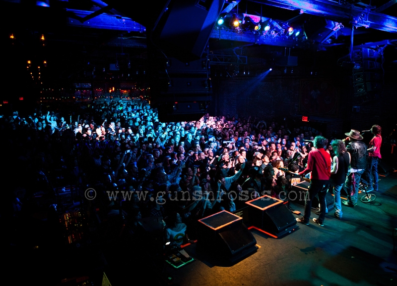 2013.06.06 - Brooklyn Bowl, New York, USA LargeFgLRijQS3At0Y9FyBYdhMailNqauzfvdwUDFfnttqcg_zpsd07c1a8f