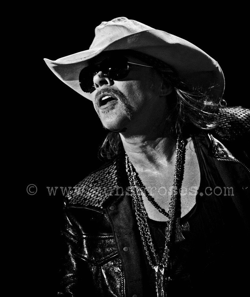 Axl Rose LargeNdK-EvASENBdw5coD9NK15QRgdkpUYN1FAvsxBTNkRE