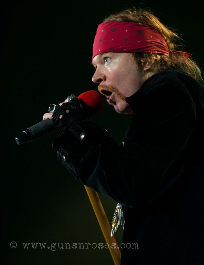 Axl Rose LargeVivpf4vp1o2ceFOvM7o1219e3J4SFiG_VpuOE23ZAfc