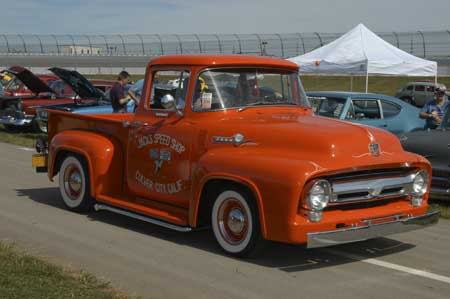 Ford F-100 - Pick-up 0400_MWN04