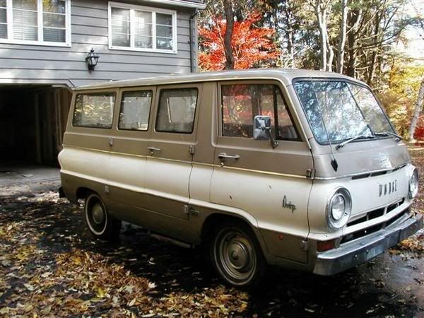 Dodge A100 "Little Red" Papasvan