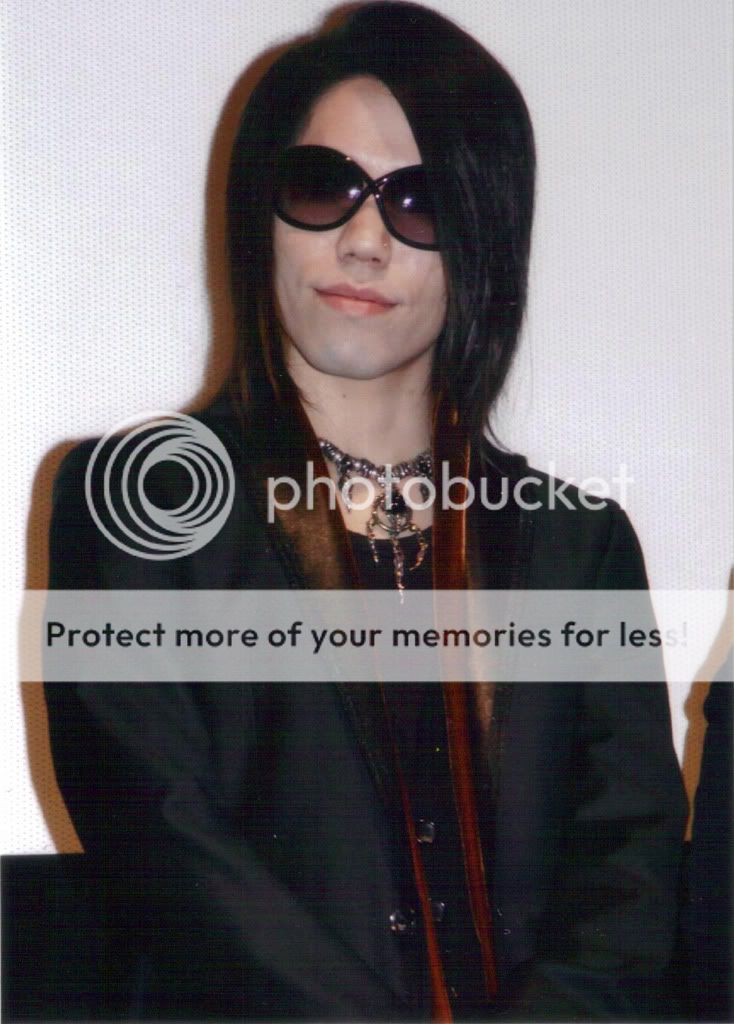 aoi gazette pictures Aoi-1