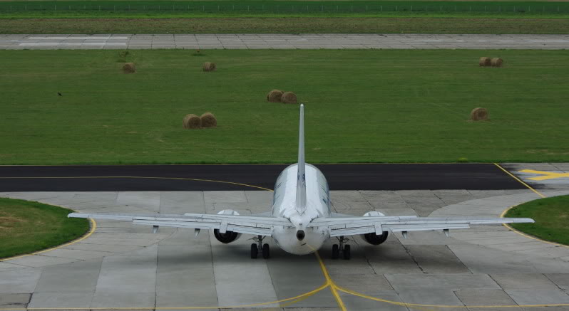 Aeroportul Bacau - Iunie 2009 IMGP0430_1