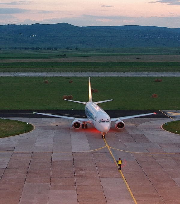 Aeroportul Bacau - Iunie 2009 IMGP06042_1