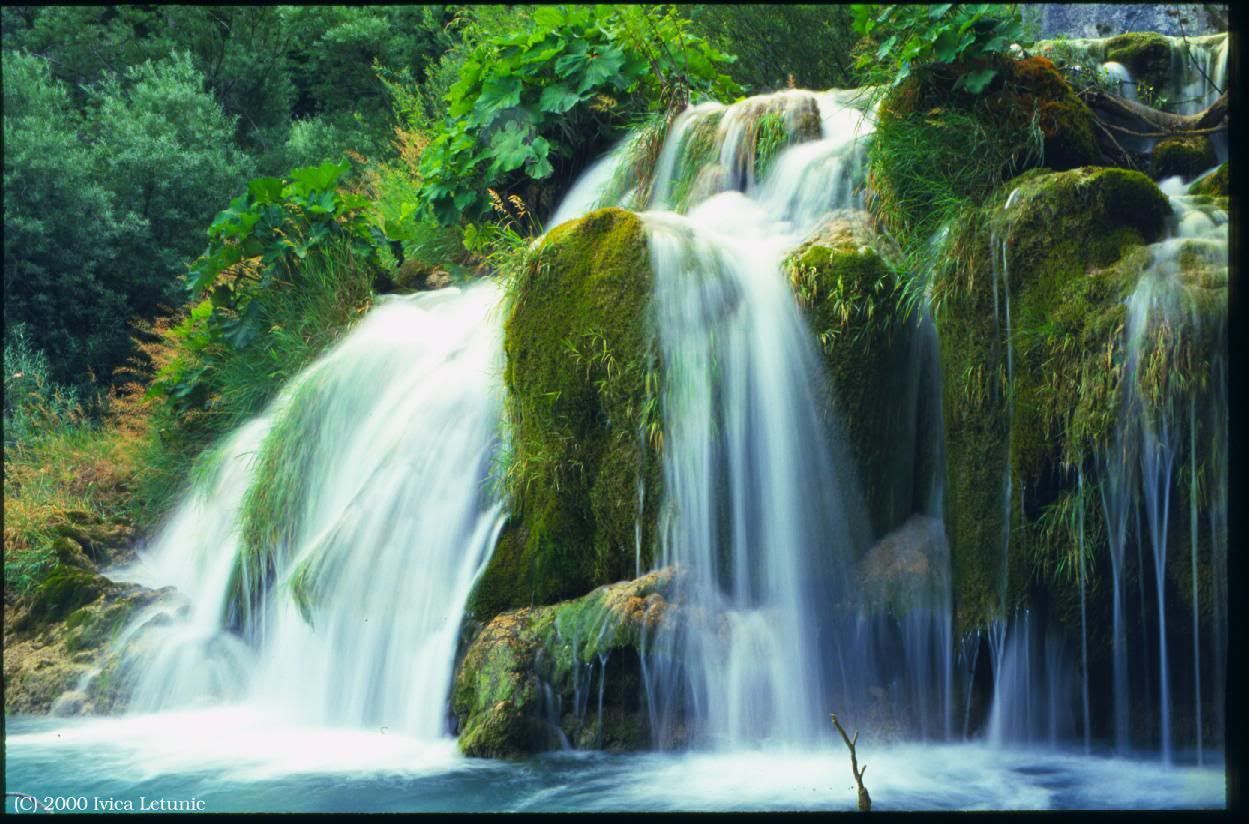 Unknown area Croacia_Plitvice_cascada