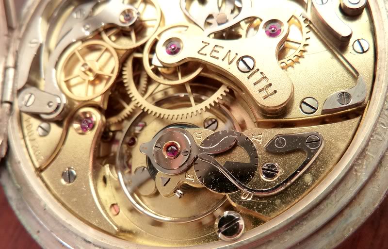 Récit : Les premiers calibres de chronographe de Zenith  ZenithChro198