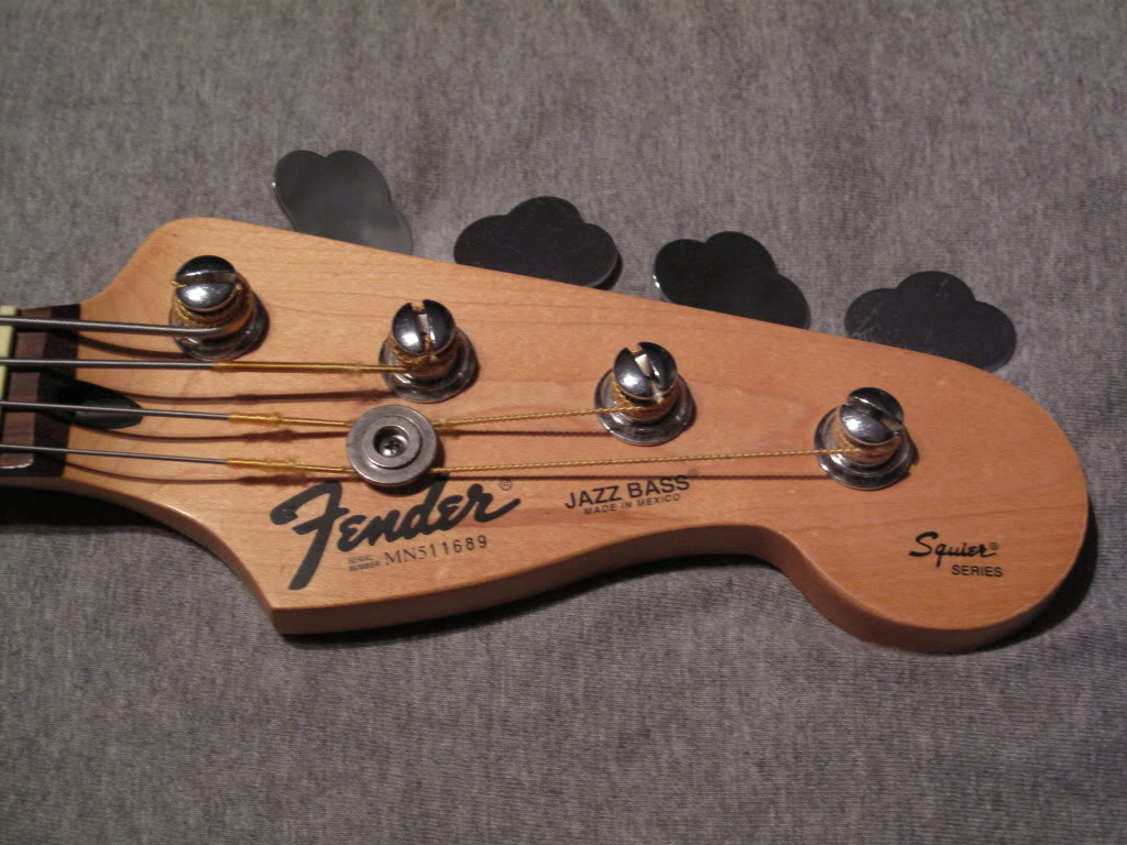 Squire Vintage Modified e Squire Classic Vibe melhores que Fender Standard Mexicano? Porque? IMG_1099