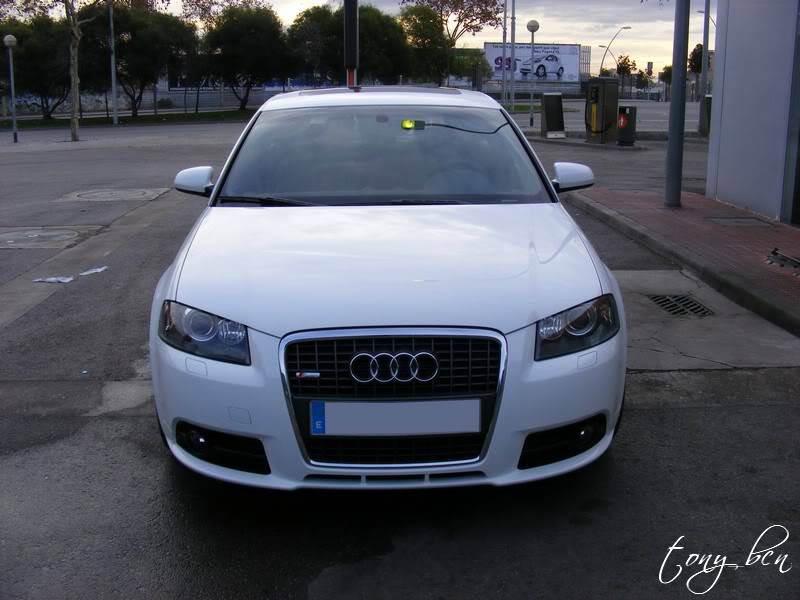 Audi 2.0 TDI S-Line Edition Branco. 0001