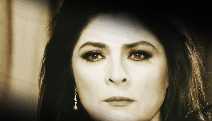 Victoria Ruffo/ვიქტორია რუფო - Page 19 8af22c934e2e90fe54555394bce06c81