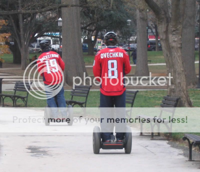 Photos Comiques de Hockey ! - Page 3 Ovechkin_segway