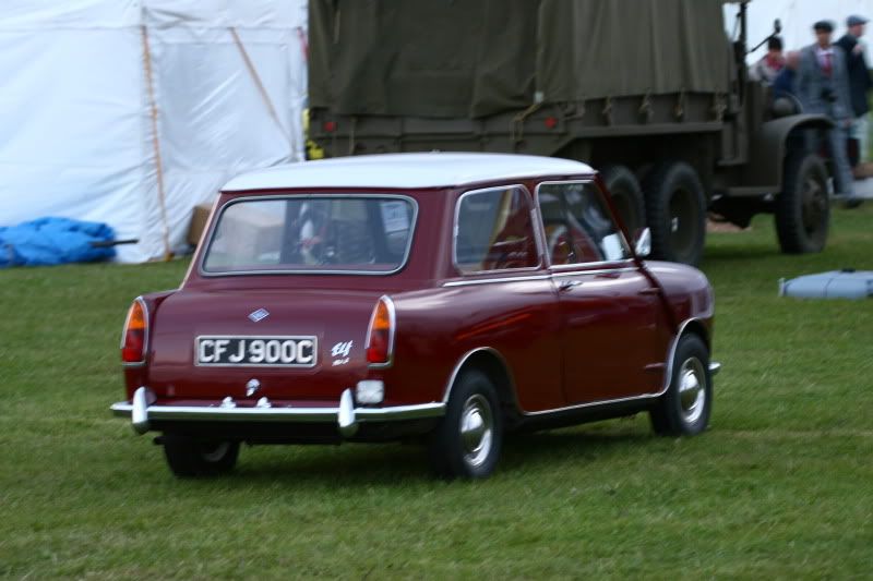 Goodwood Revival 2011 Elf/Hornets Revival725