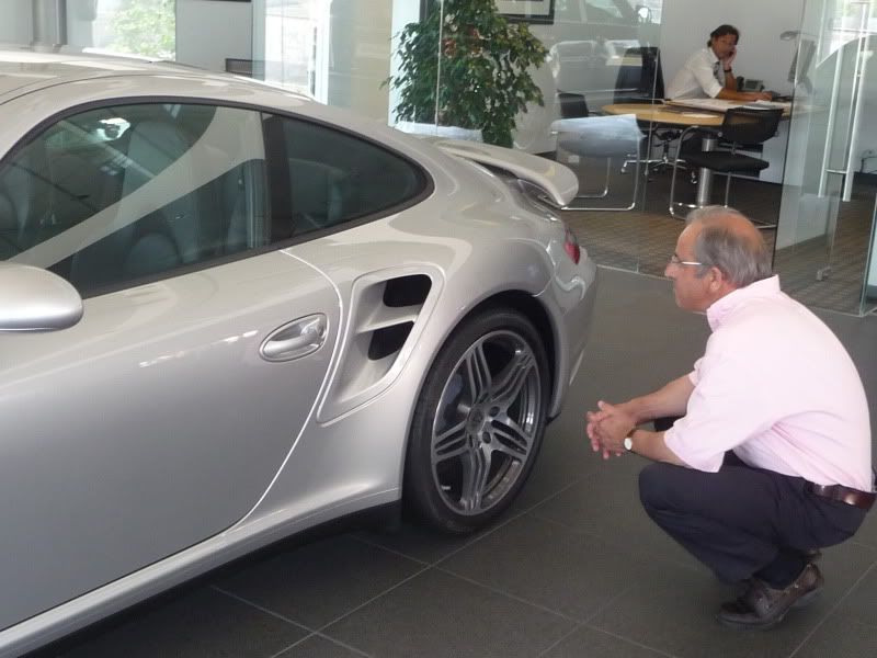 Centro Porsche Faro Algarve1718Junho2009033