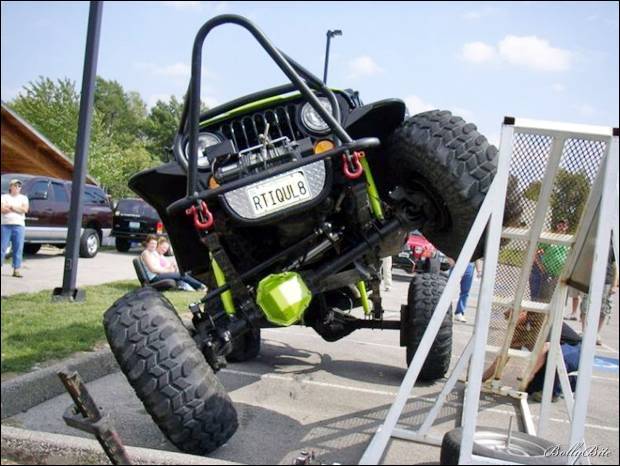 سيارة حلوووووووووووة Jeep_suspenssion_04