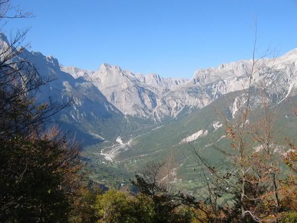 Te njihemi me natyren dhe bukurite shqiptare 121281-National-Park-Thethi-2-01