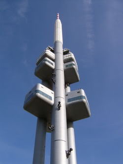 10 ndertesat me te shemtuara te botes,mes tyre dhe Biblioteka Kombetare ne Prishtine 250px-ikov_tv_tower1