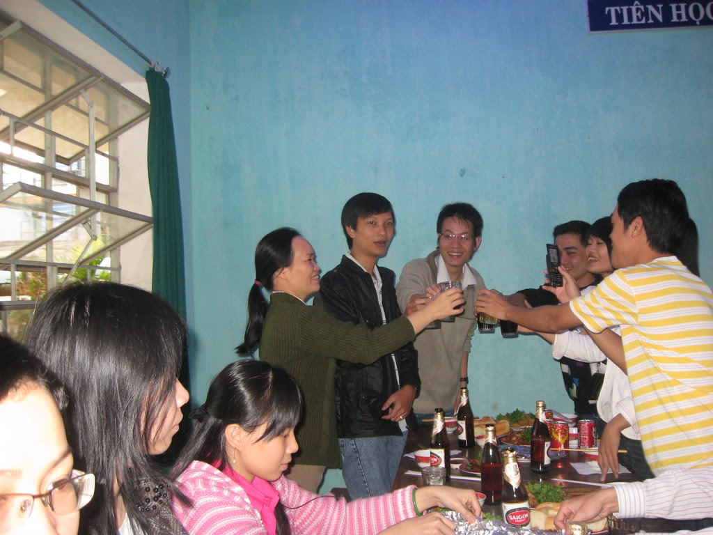 Một số hình ảnh họp lớp đầu năm 2009 IMG_7425