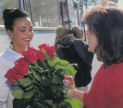 Lola Odusoga, Miss Finland 1996, 2nd runner up Miss Universe 1996 Lola_homecoming3