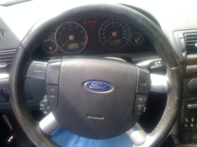 Vendo Ford Mondeo 2004 - Página 3 IMG_0253