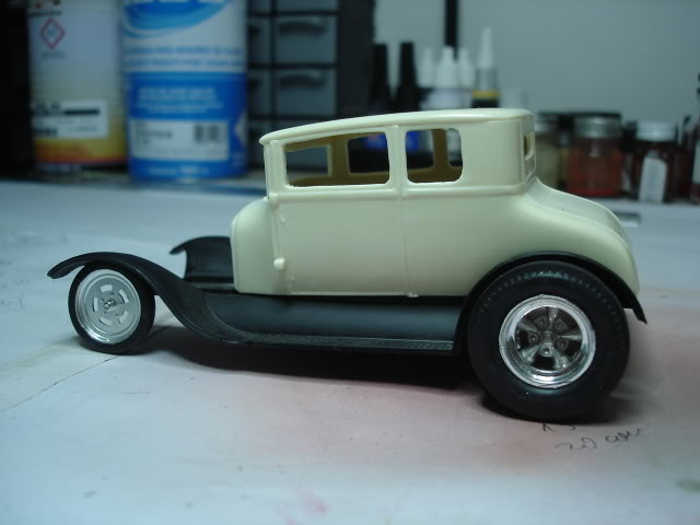 Ford T Coupe 1927 finalizado 28/05/14 DSC07407