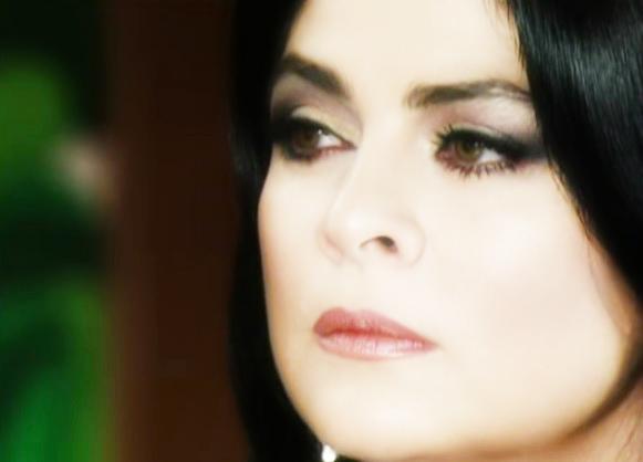 Victoria Ruffo/ვიქტორია რუფო - Page 12 502ae80b7026f601ea04d3ed1c962e68