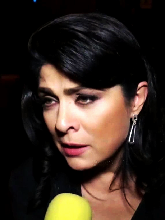 Victoria Ruffo/ვიქტორია რუფო - Page 15 1b086ef41af131311f688367e1072305