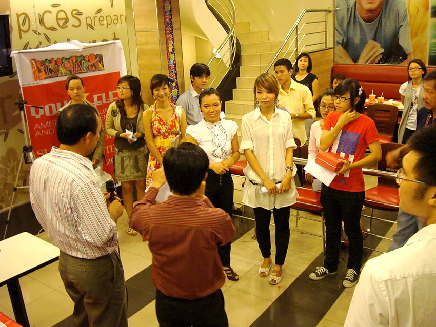 Cuộc thi Hùng Biện Tiếng Anh dành cho các học viên YOURSELF mùa hè 2010 (Pic) 43