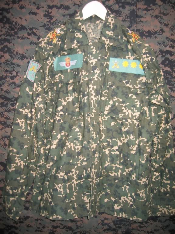 Spanish Legion and Paraciadista Spot uniforms 94f1f01a