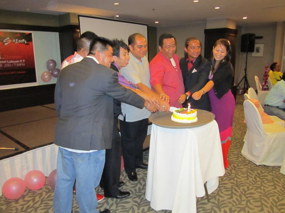 DONE~5th Sioloon Anniversarry Annual Dinner at Waterfront Hotel, Labuan on 19.11.2012  559293_4007301822567_1534869570_n