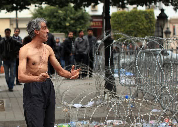 العبرة لمن أراد أن يعتبر  Revolution-tunisienne3