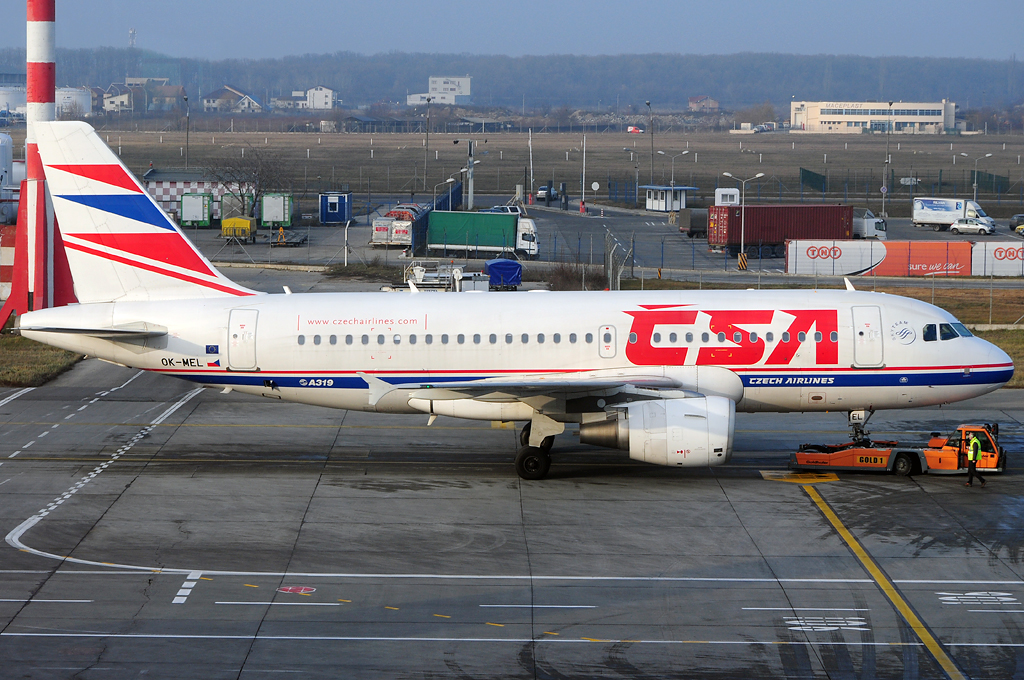 Aeroportul Bucuresti - Henri Coanda / Otopeni (OTP / LROP) - Ianuarie 2014 DSC_0201