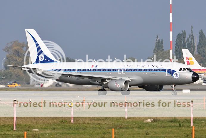 Aeroportul Bucuresti (Henri Coanda / Otopeni) - Octombrie 2009 - Pagina 3 DSC_1573