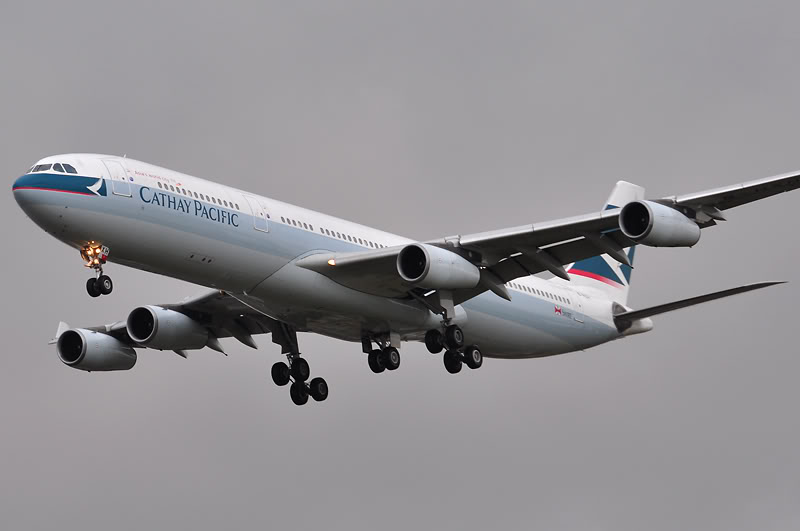 Trip la Londra - Spotting la Heathrow si zbor inapoi la BRU cu United 777 (multe poze) DSC_0273