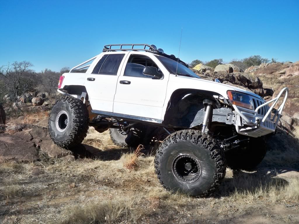 Custom 1999 Jeep Grand Cherokee (WJ) Rock Crawler  *****SOLD****** 100_1584