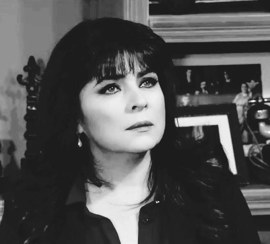 Victoria Ruffo/ვიქტორია რუფო - Page 14 Af67446a04aca7bb1808c995c20788d9