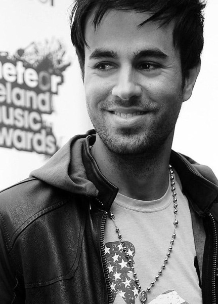 Enrique Iglesias/ენრიკე იგლესიასი - Page 4 A8ee77df2c01fdf8de96e6a2b3a5ffd2