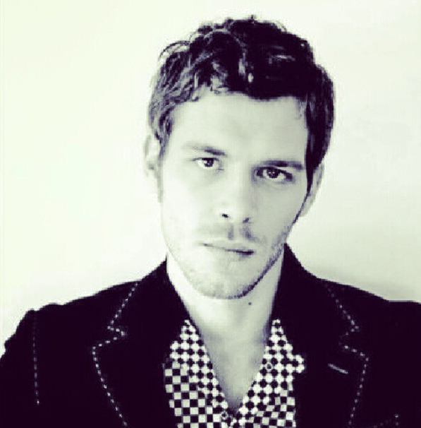 Joseph Morgan /ჯოზეფ მორგანი - Page 11 193b6fd9d8efd3546ccd7898eadfe324