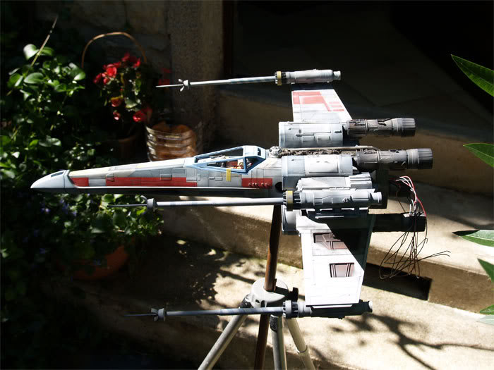 [Star Wars] Studio Scale Hero X-Wing 'Red 3' [En situation] X-wing77