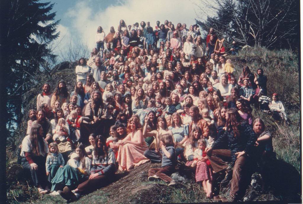 images de hippies - Page 7 LoveFamilyPassover1977