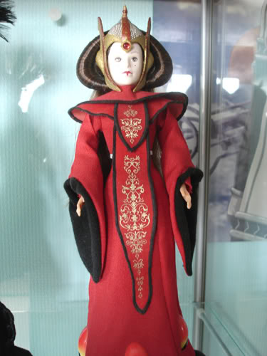 queen Amidala [black travel gown] & [royal elegance] 15-10