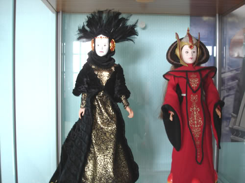 queen Amidala [black travel gown] & [royal elegance] 15-11