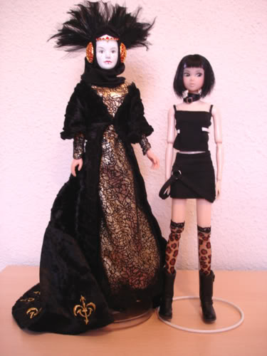 queen Amidala [black travel gown] & [royal elegance] Ami06-3