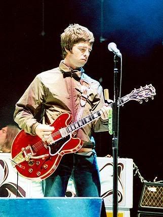 Oasis - Live at Wembley 2008 Noel_Gallagher3