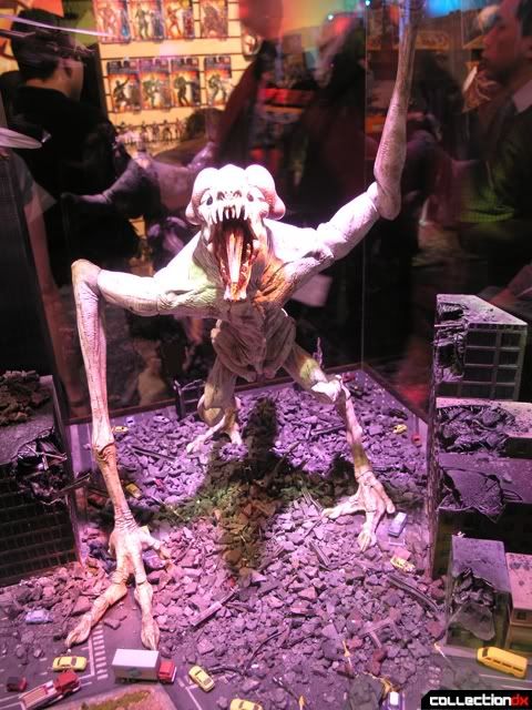 Noticias do Mundo das Action Figures - Página 2 Cloverfield2