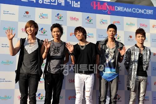 190910 SHINee @ 2010 Hallyu Dream Concert 20100913_dreamhallyu_5