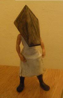 Mi figura de Pyramid Head [Terminado] A011