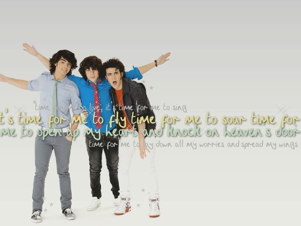 Jonas Brothers Jonas-Brothers-the-jonas-brother-2